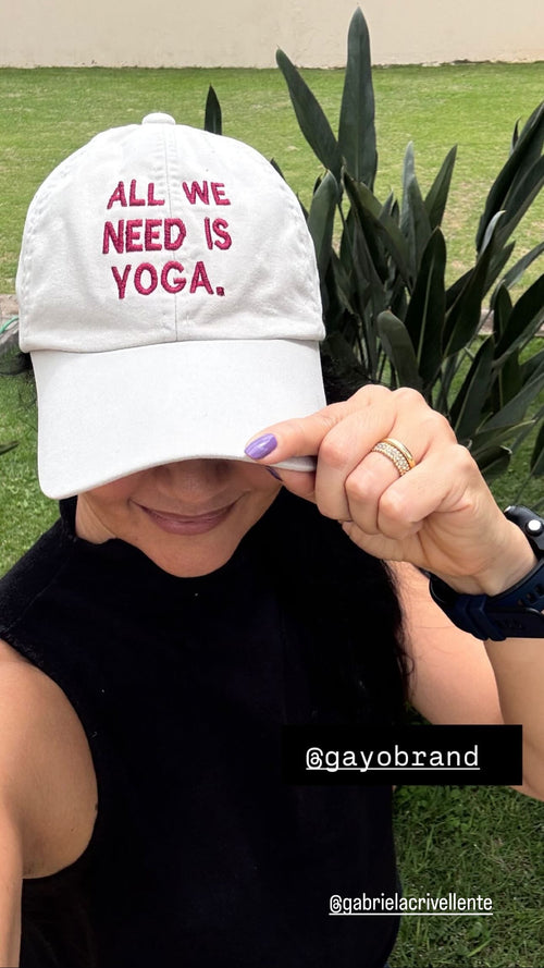 Boné All we need is yoga