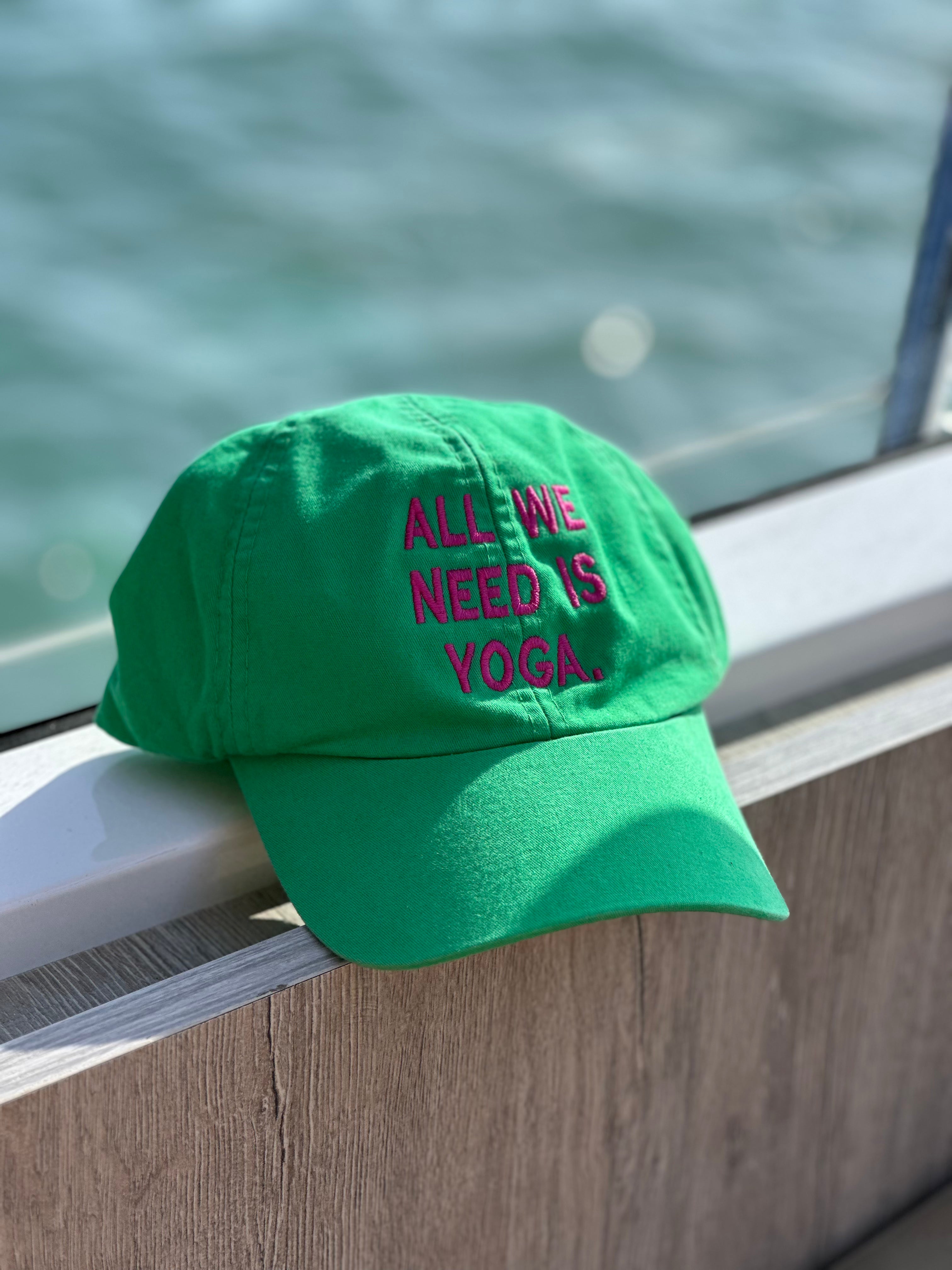 Boné All we need is yoga verde